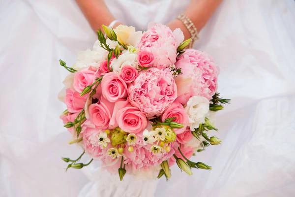 Tipos de bouquet según el vestido de novia